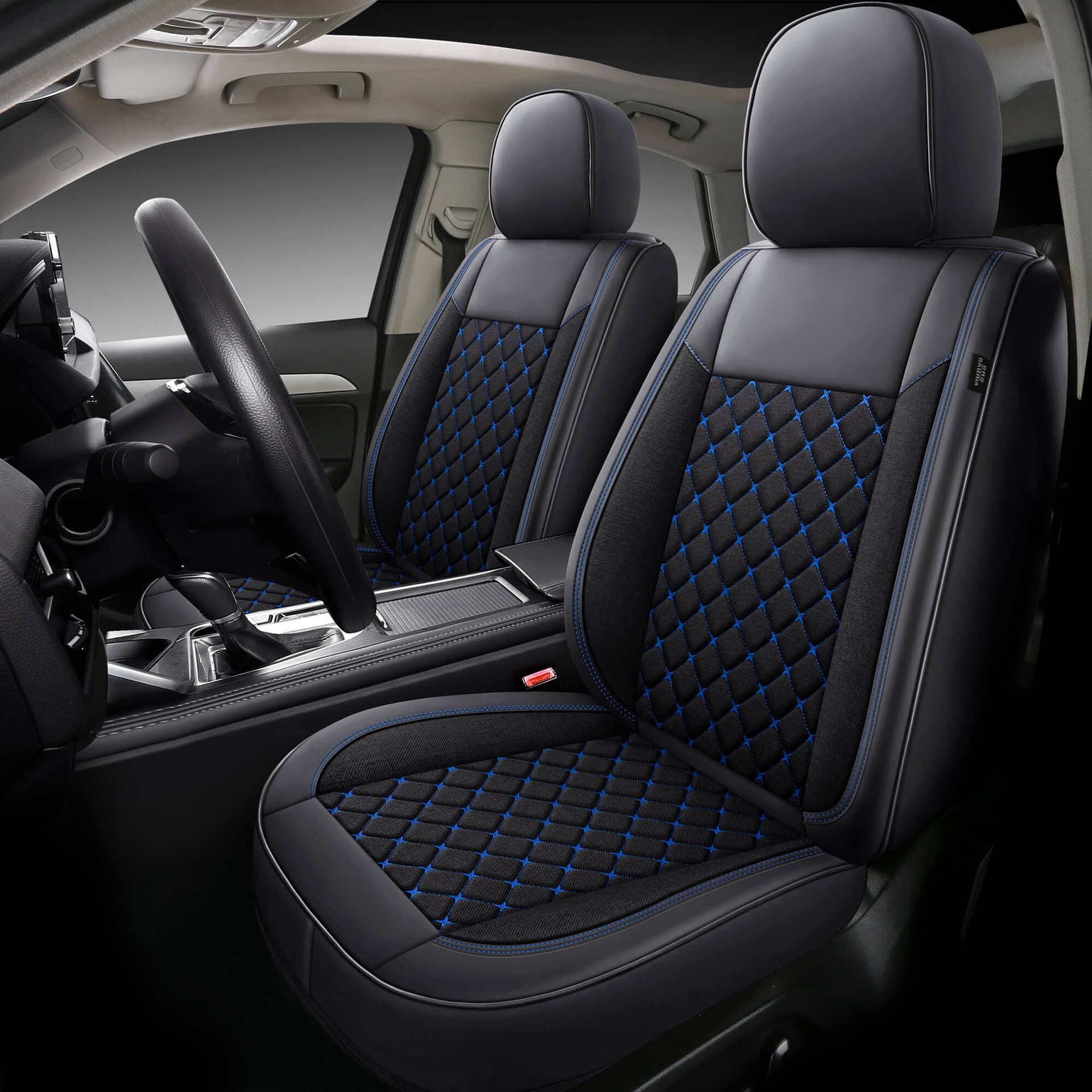 Zwart met blauwe stiknaden